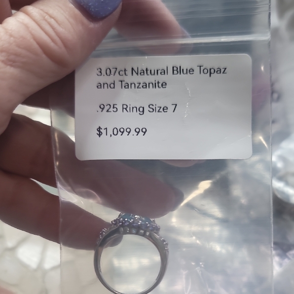 Jewelry - 3.07 Natural Tanz And Topaz Size 7